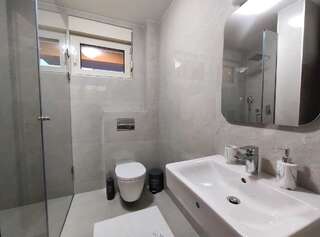 Апартаменты Kala Rooms & Suites Будва Улучшенный двухместный номер с 1 кроватью-2